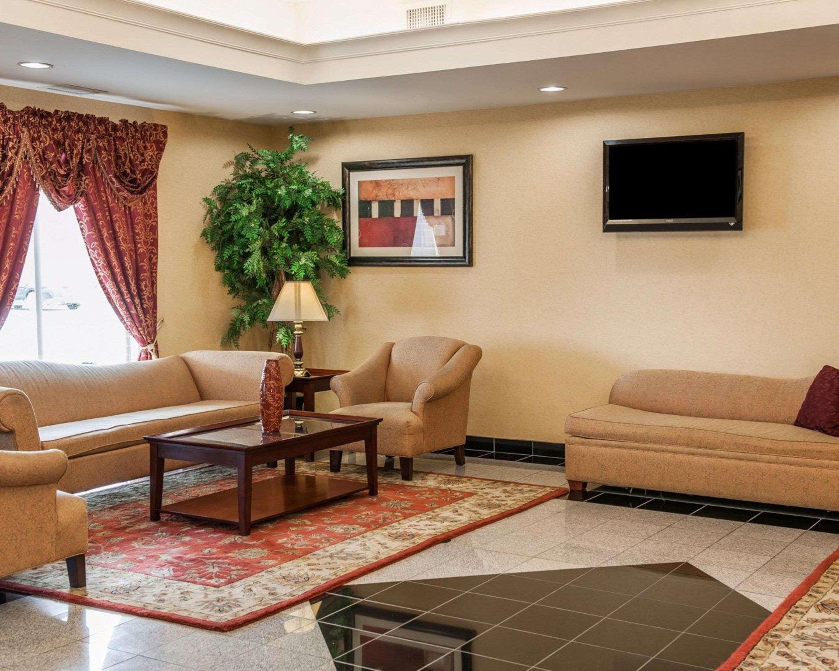 Comfort Suites Near Indianapolis Airport Экстерьер фото