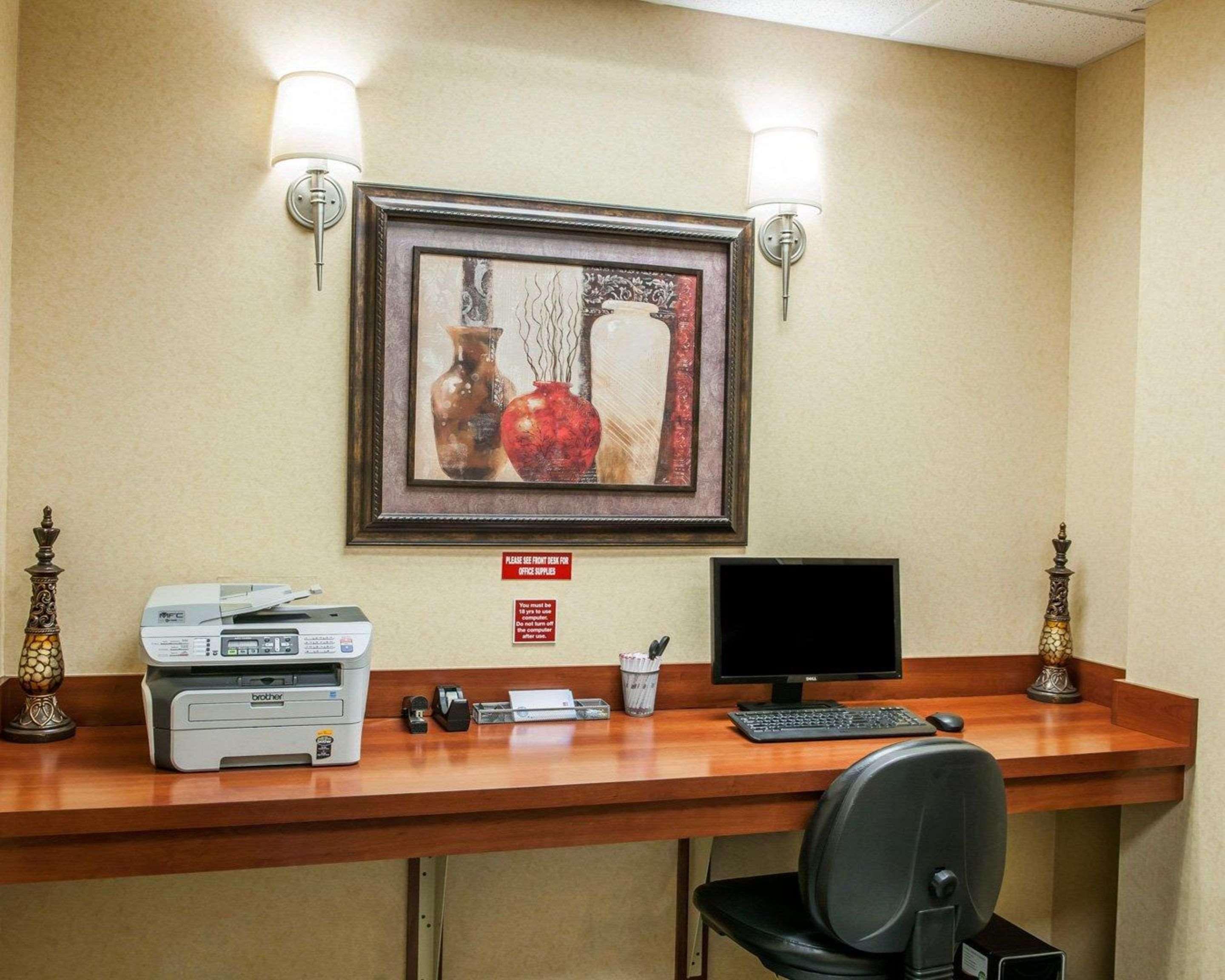 Comfort Suites Near Indianapolis Airport Экстерьер фото