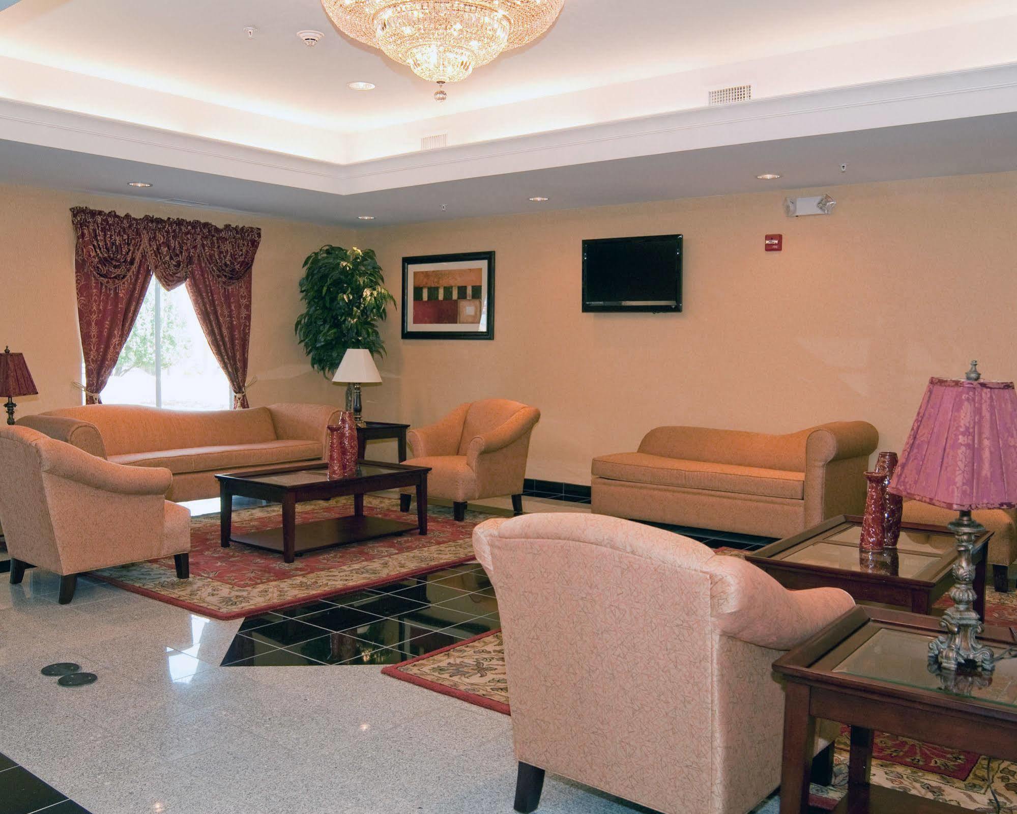 Comfort Suites Near Indianapolis Airport Интерьер фото